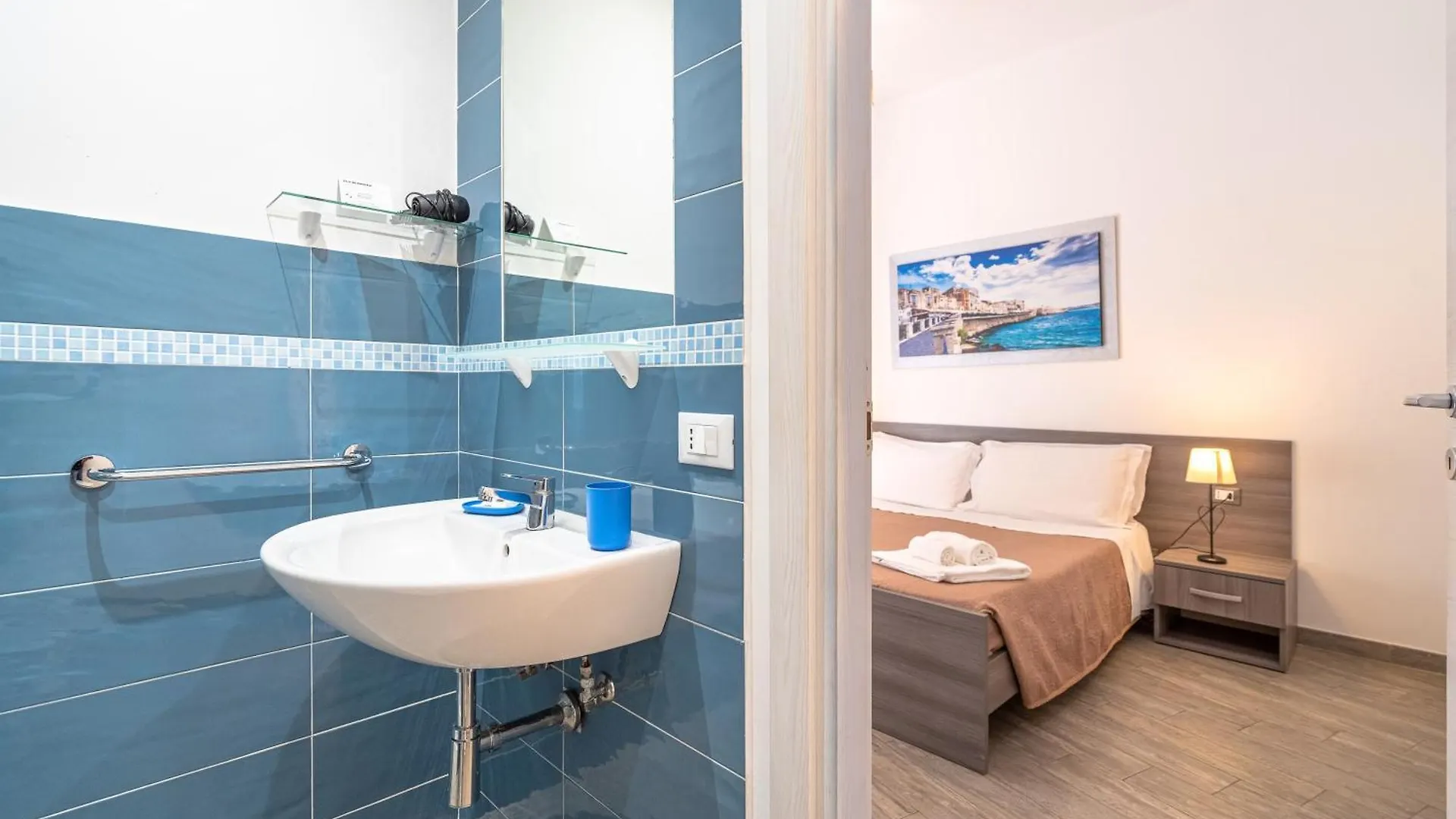 Cavour Rooms