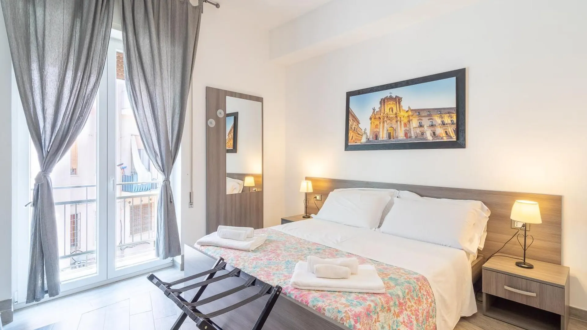 Cavour Rooms Italy