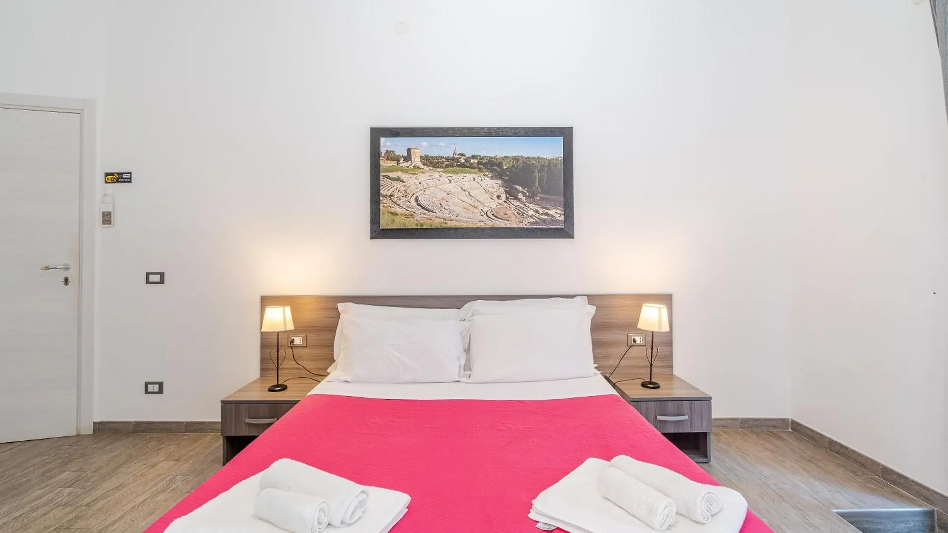 Cavour Rooms Guest house Syracuse